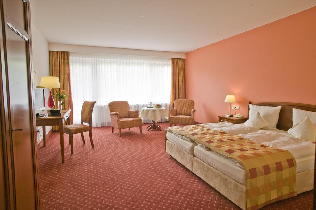 Terra Nova Otel Baiersbronn Oda fotoğraf